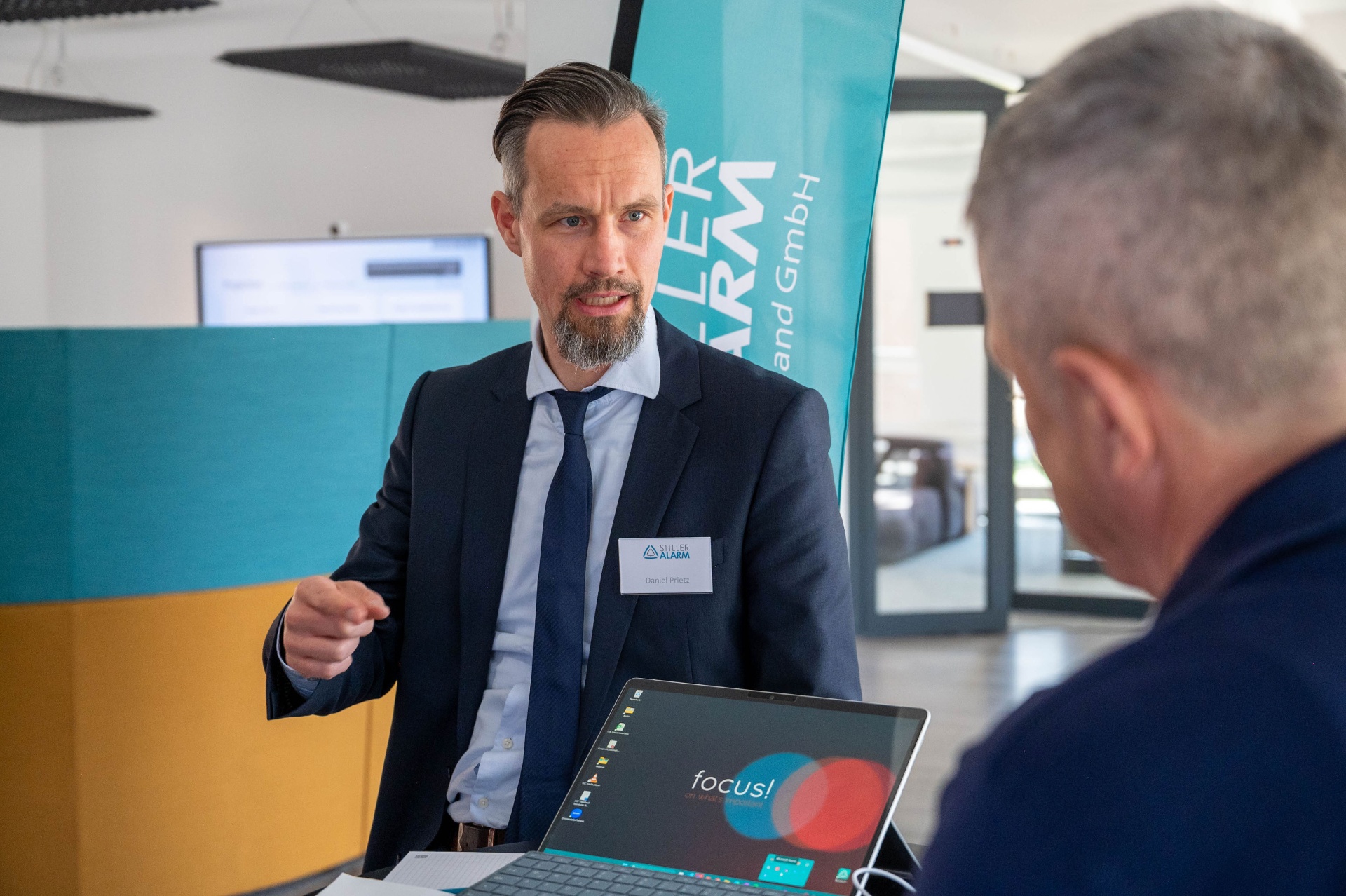 Gemeinsam Krisenmanagement neu denken – Interview mit Daniel Prietz
